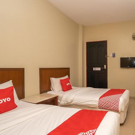 OYO 1194 Best Stay Hotel Pangkor Kampong Pasir Bogak Exterior foto