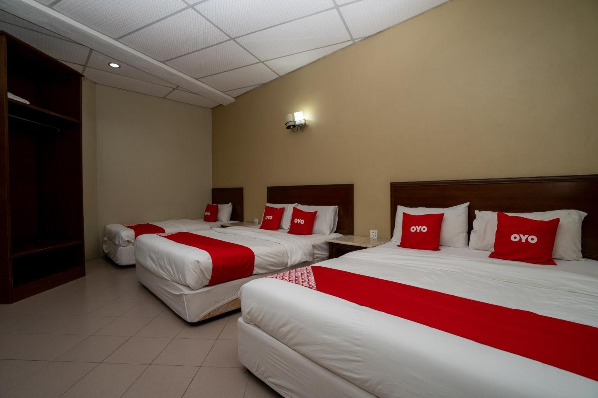OYO 1194 Best Stay Hotel Pangkor Kampong Pasir Bogak Exterior foto