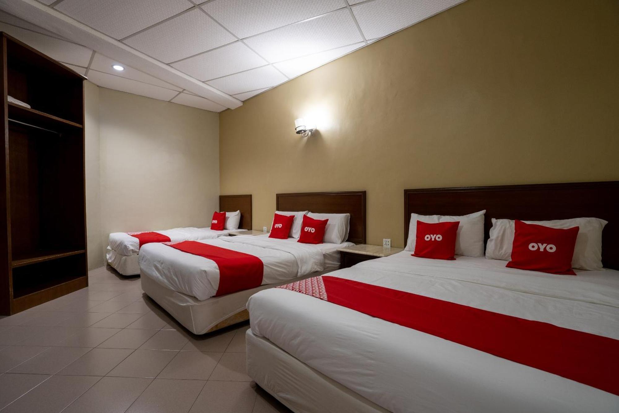 OYO 1194 Best Stay Hotel Pangkor Kampong Pasir Bogak Exterior foto