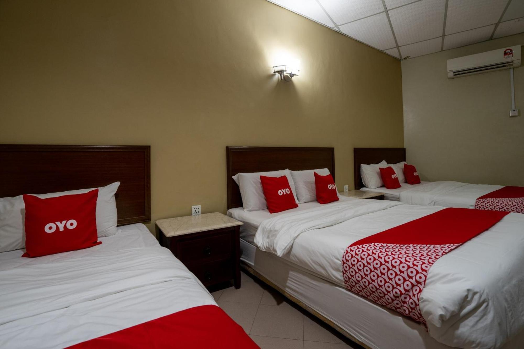 OYO 1194 Best Stay Hotel Pangkor Kampong Pasir Bogak Exterior foto