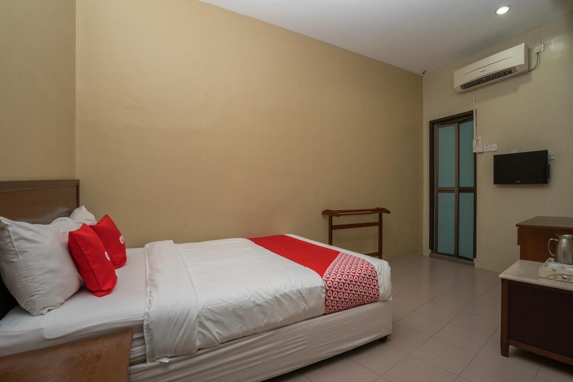 OYO 1194 Best Stay Hotel Pangkor Kampong Pasir Bogak Exterior foto
