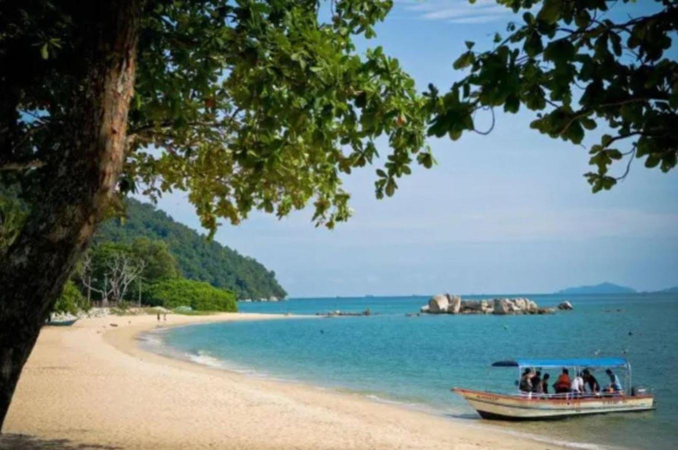 OYO 1194 Best Stay Hotel Pangkor Kampong Pasir Bogak Exterior foto