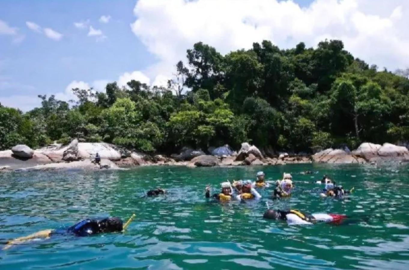 OYO 1194 Best Stay Hotel Pangkor Kampong Pasir Bogak Exterior foto